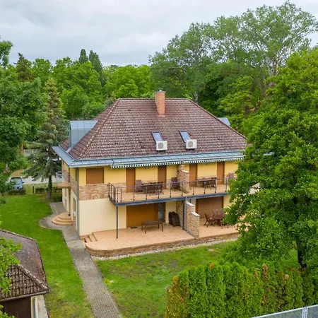 Villa Apartman Balatonszárszó